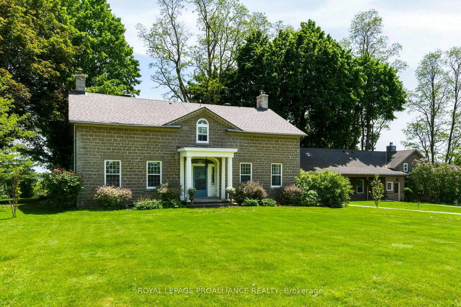 1105-county-road-2-augusta-ontario-x13131958