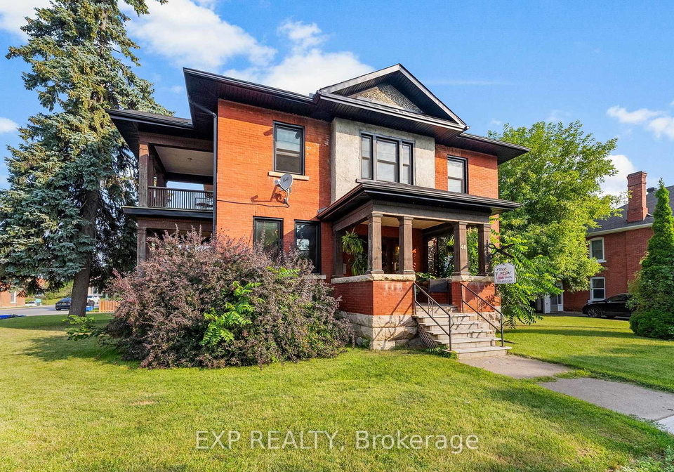 48-hall-avenue-e-renfrew-ontario-x13131978