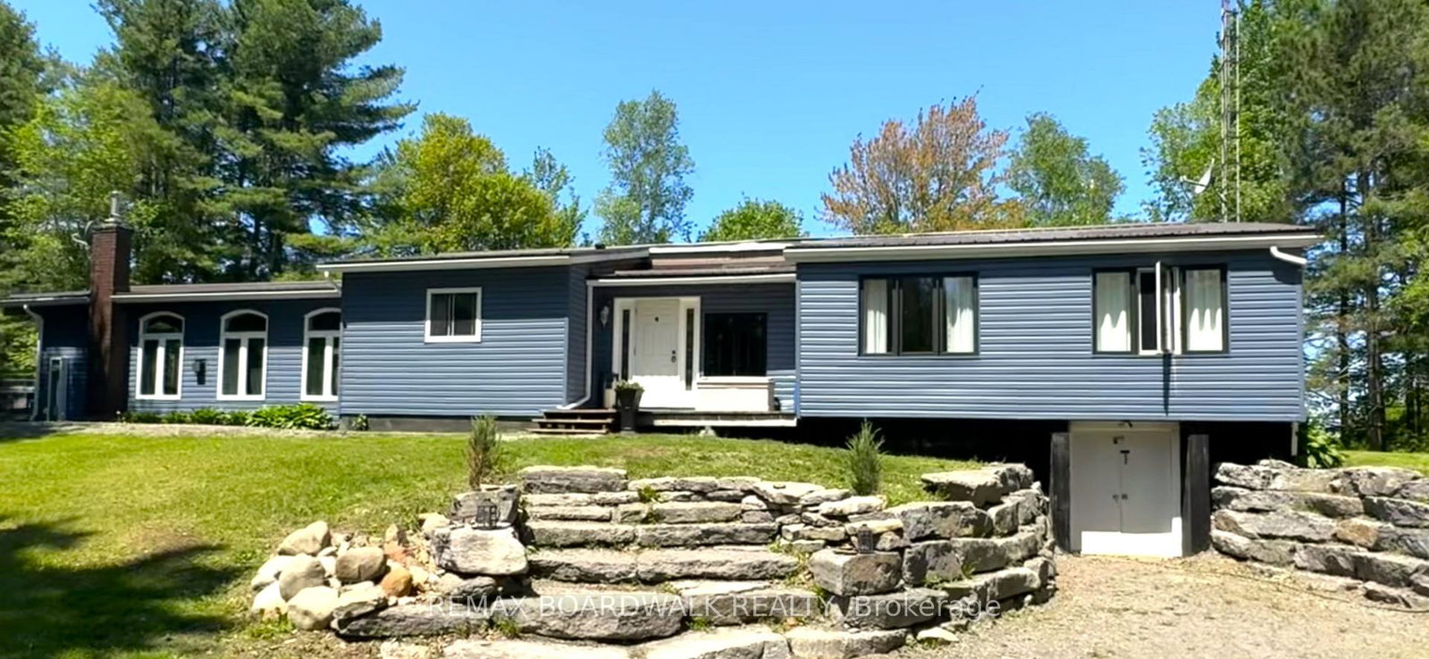 9093-county-road-22-edwardsburghcardinal-ontario-x13132094