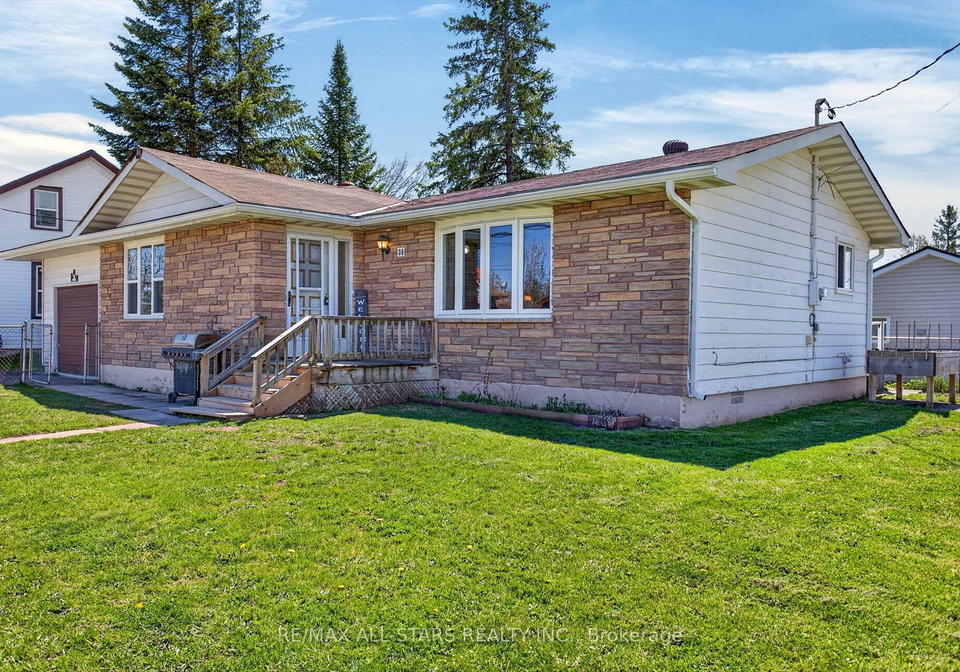 38-elliot-street-kawartha-lakes-ontario-x13132096