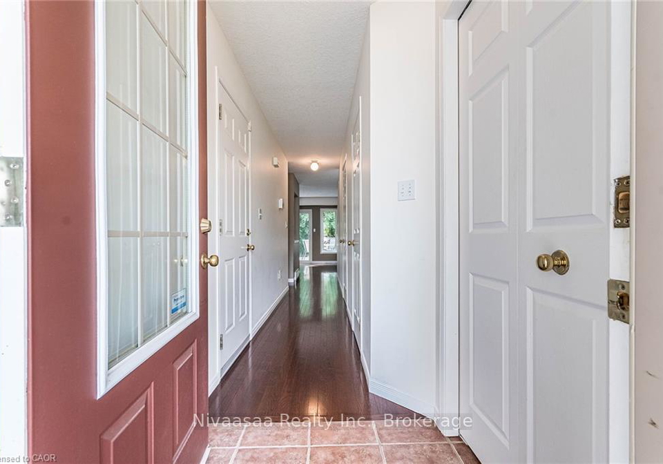 110-activa-avenue-waterloo-ontario-x13132104