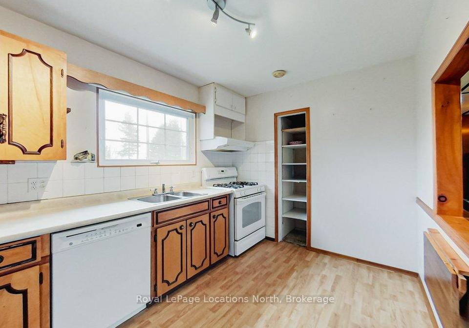 185-bay-street-e-blue-mountains-ontario-x13132244