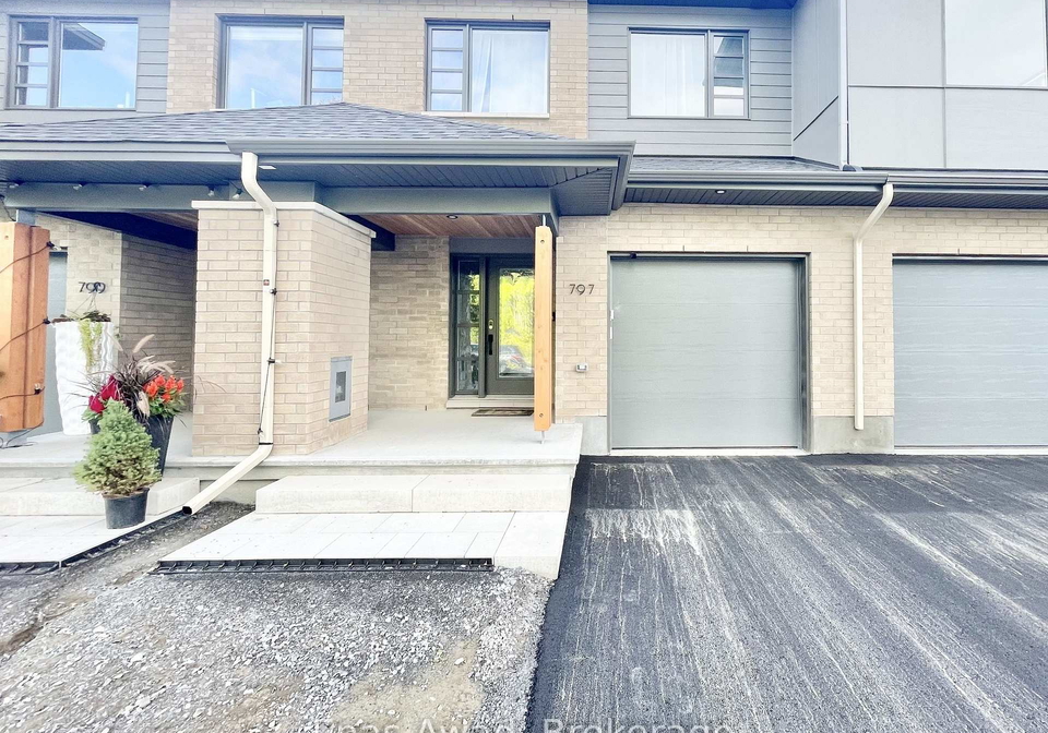 797-brian-good-avenue-ottawa-ontario-x13132378