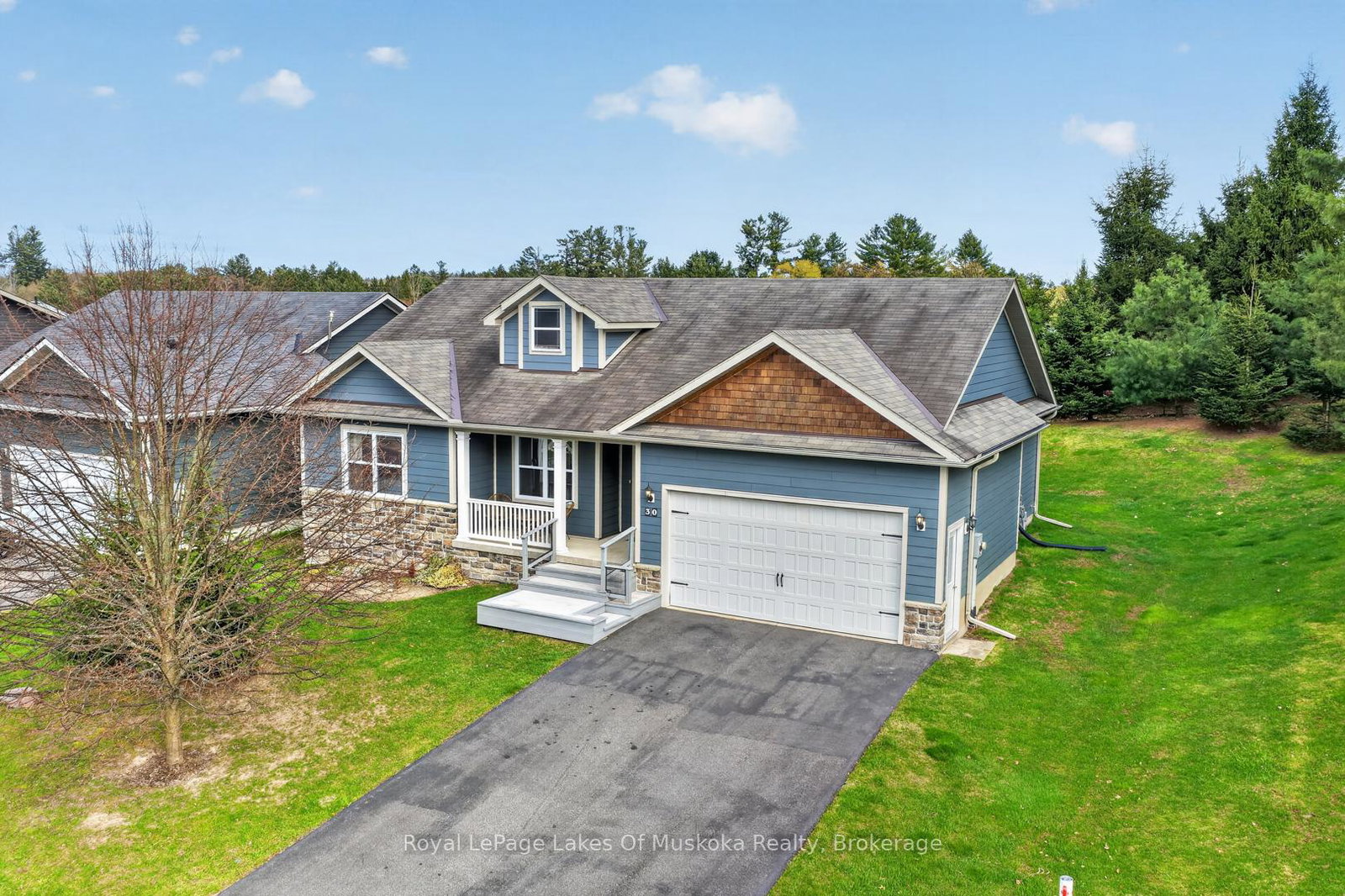30-32-gainsborough-road-bracebridge-ontario-x13132434