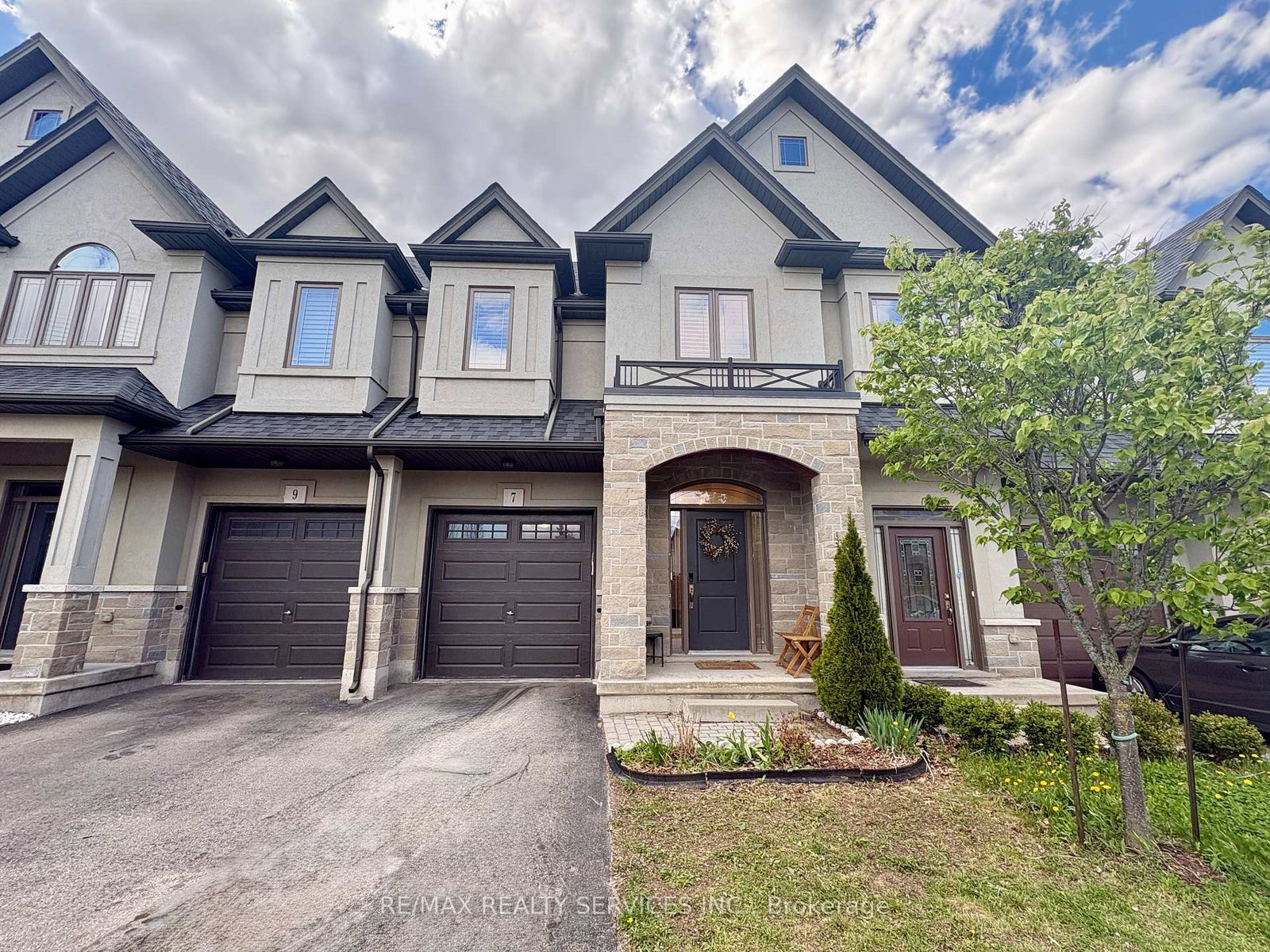 7-sonoma-valley-crescent-hamilton-ontario-x13132446