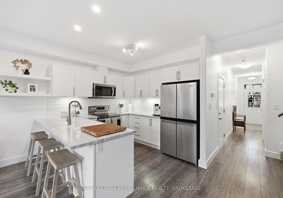 105-hazlett-street-loyalist-ontario-x13132536