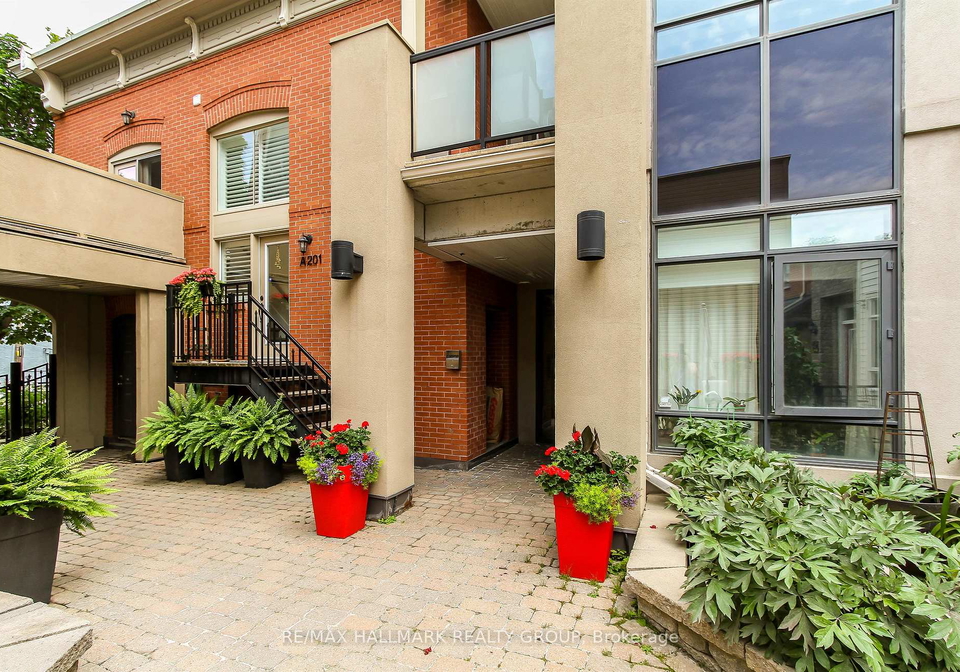 124-guigues-avenue-ottawa-ontario-x13132552