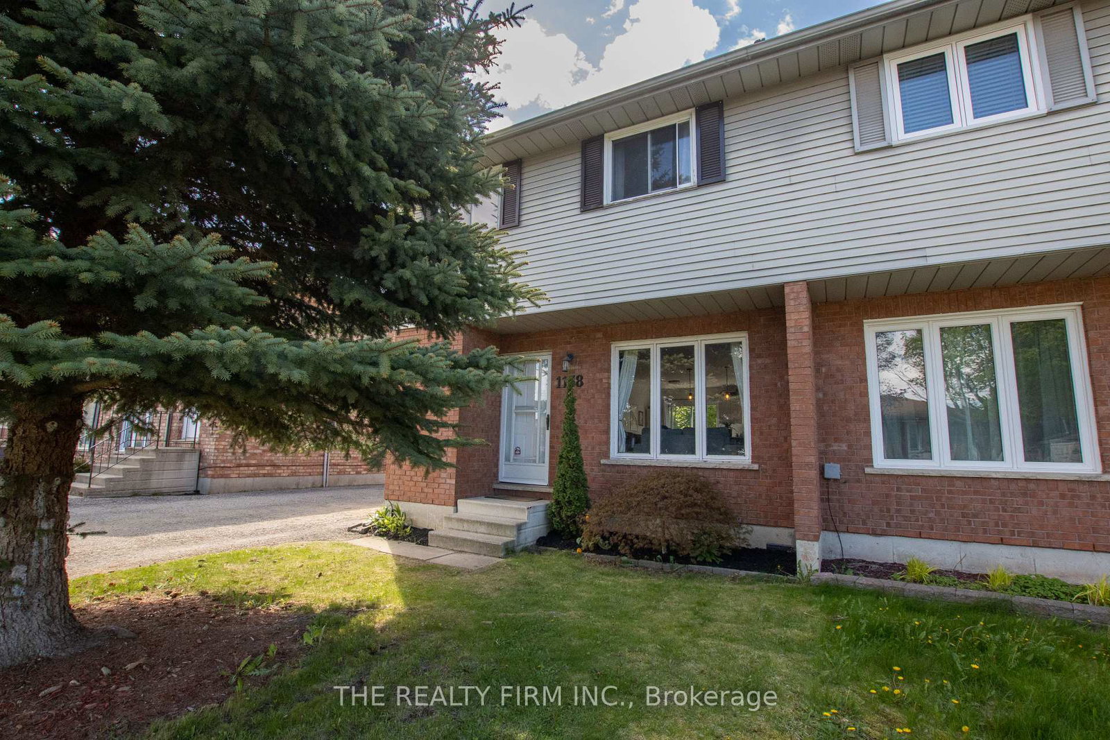 1138-pearson-drive-woodstock-ontario-x13132600