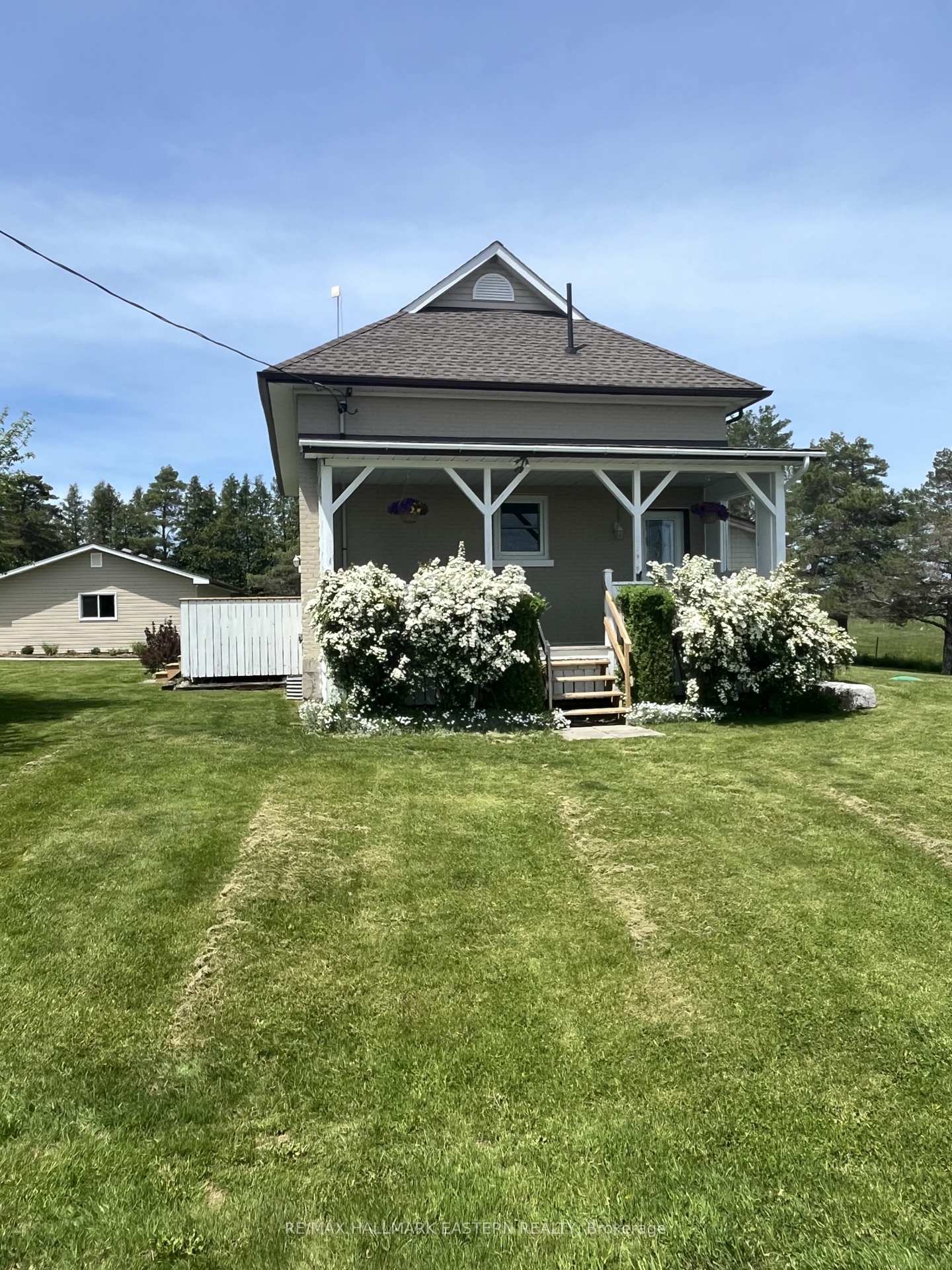 1320-heights-road-kawartha-lakes-ontario-x13132686
