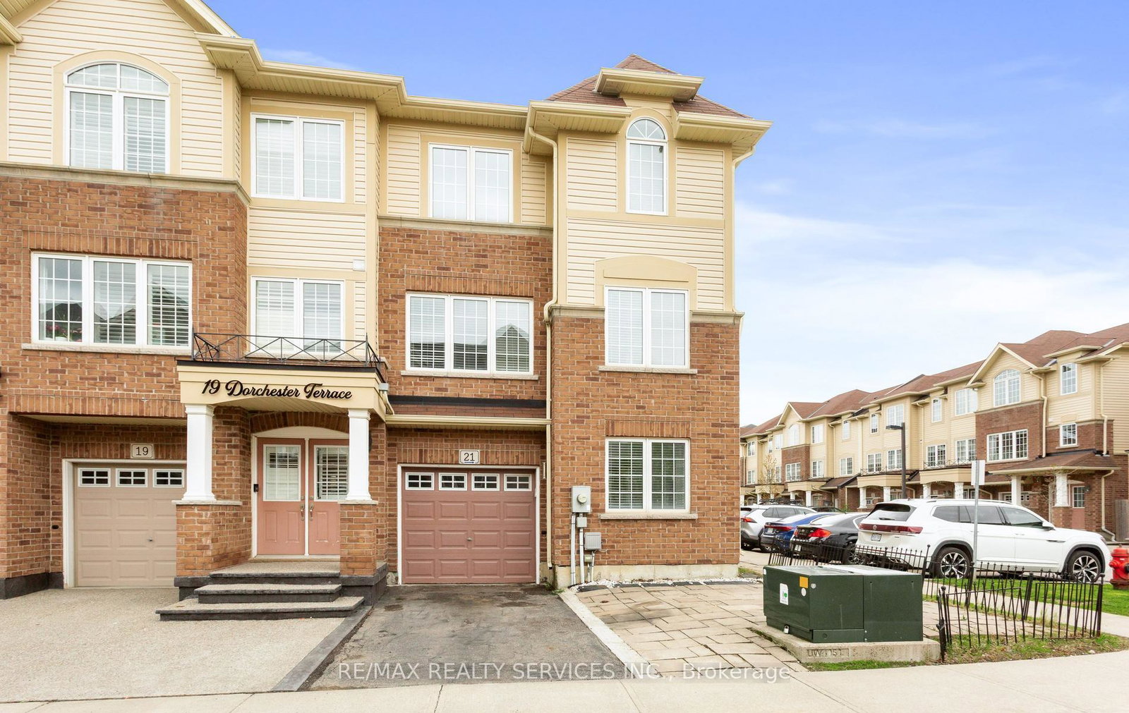 21-dorchester-terrace-hamilton-ontario-x13132782