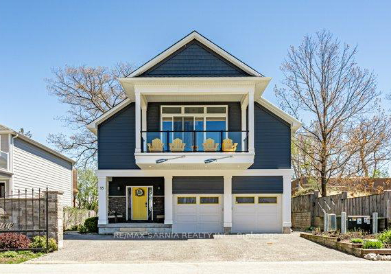 18-centre-street-lambton-shores-ontario-x13132838