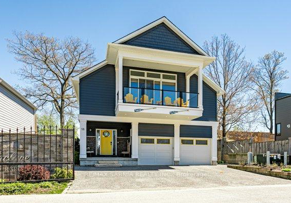 18-centre-street-lambton-shores-ontario-x13132838
