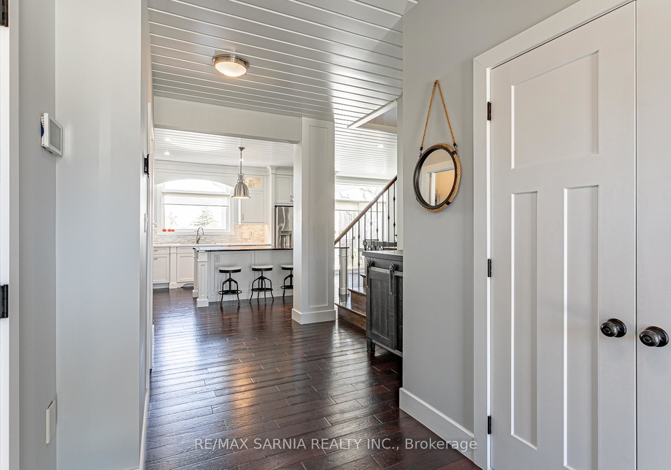 18-centre-street-lambton-shores-ontario-x13132838