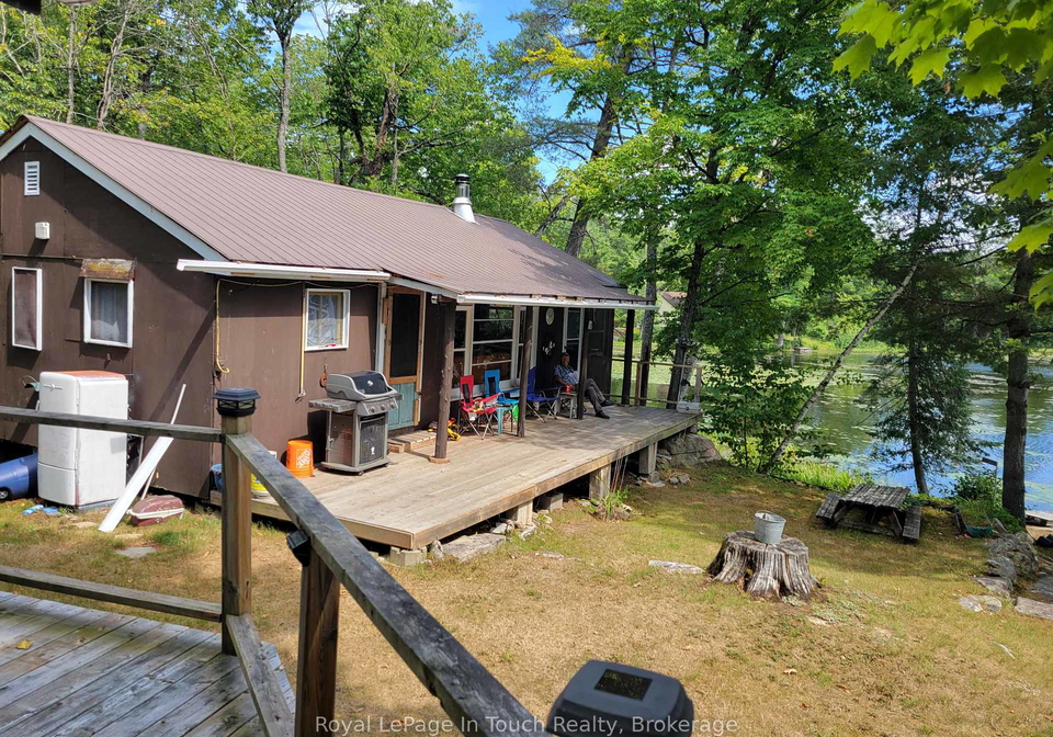 20-sr404-severn-river-muskoka-lakes-ontario-x13132844