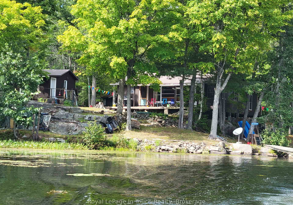 20-sr404-severn-river-muskoka-lakes-ontario-x13132844