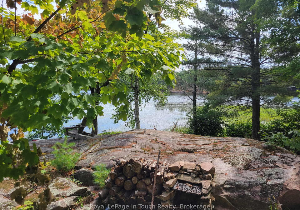 20-sr404-severn-river-muskoka-lakes-ontario-x13132844