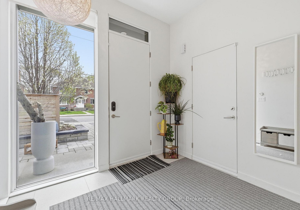23-helena-street-ottawa-ontario-x13132872