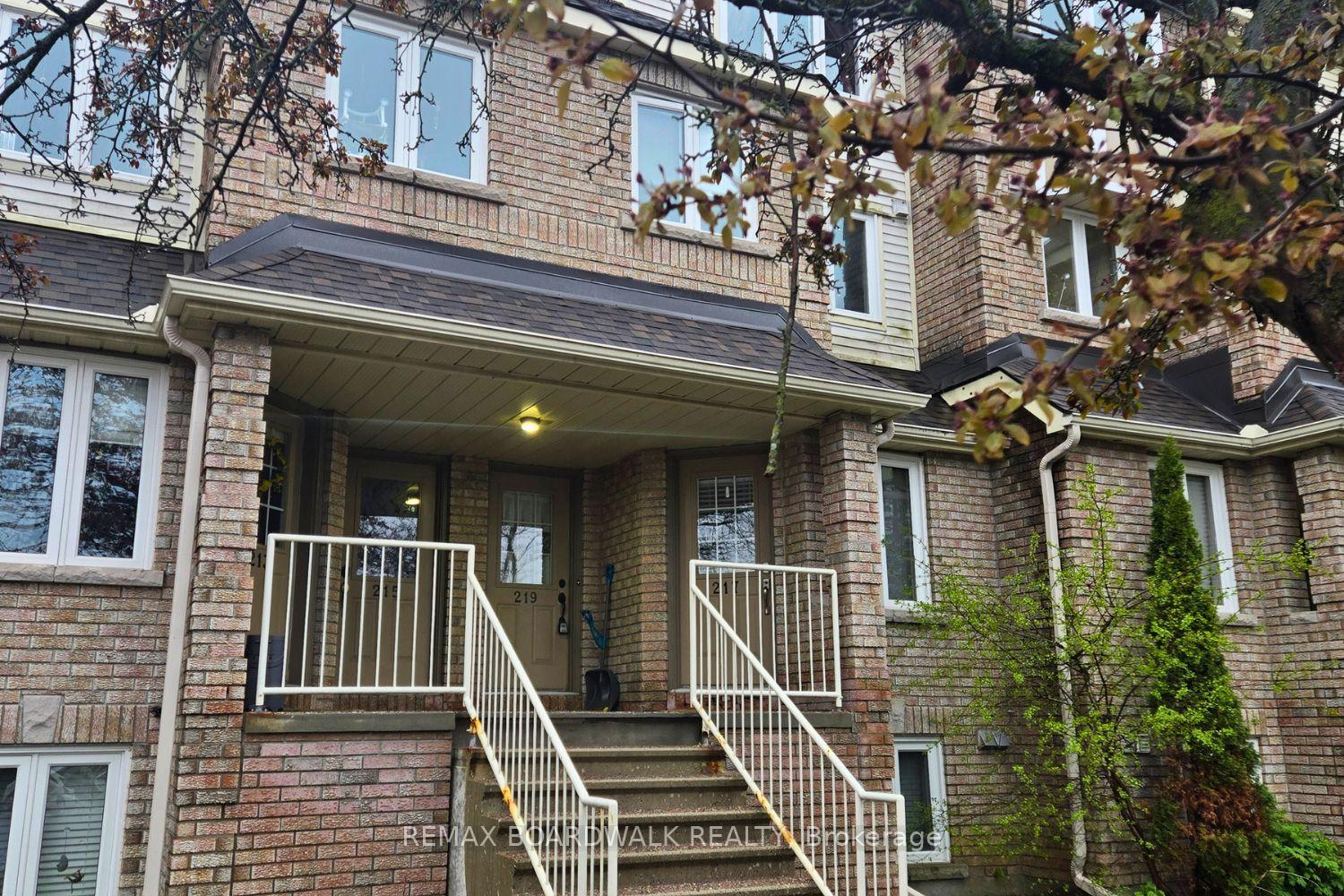 219-briston-private-ottawa-ontario-x13132878