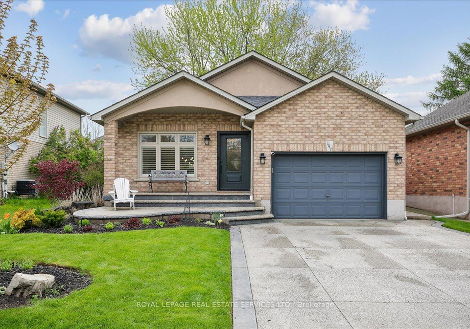 147-valridge-drive-hamilton-ontario-x13132956