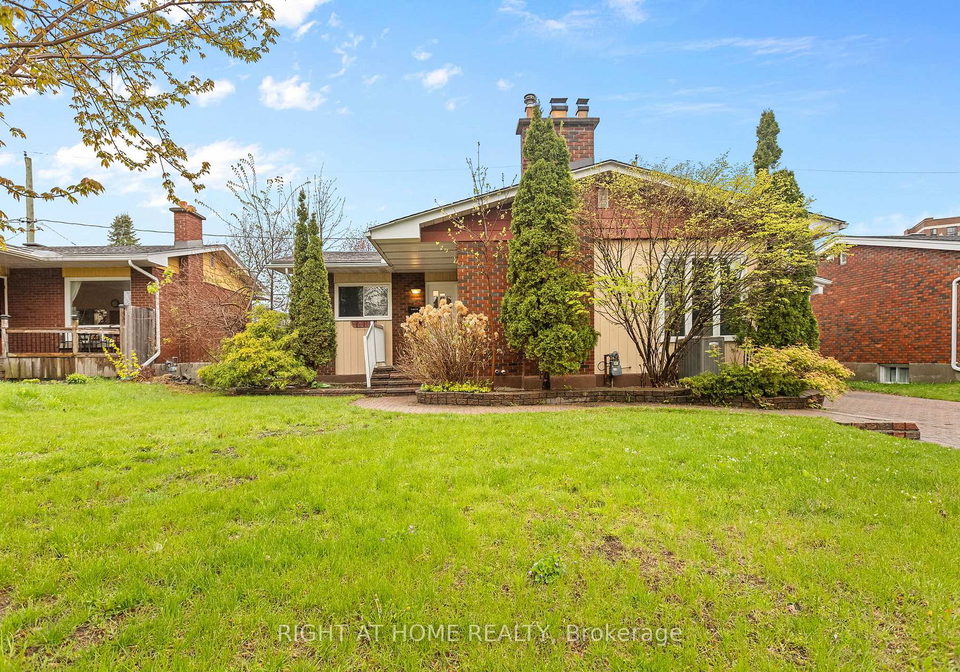 1808-gilbert-avenue-ottawa-ontario-x13133058