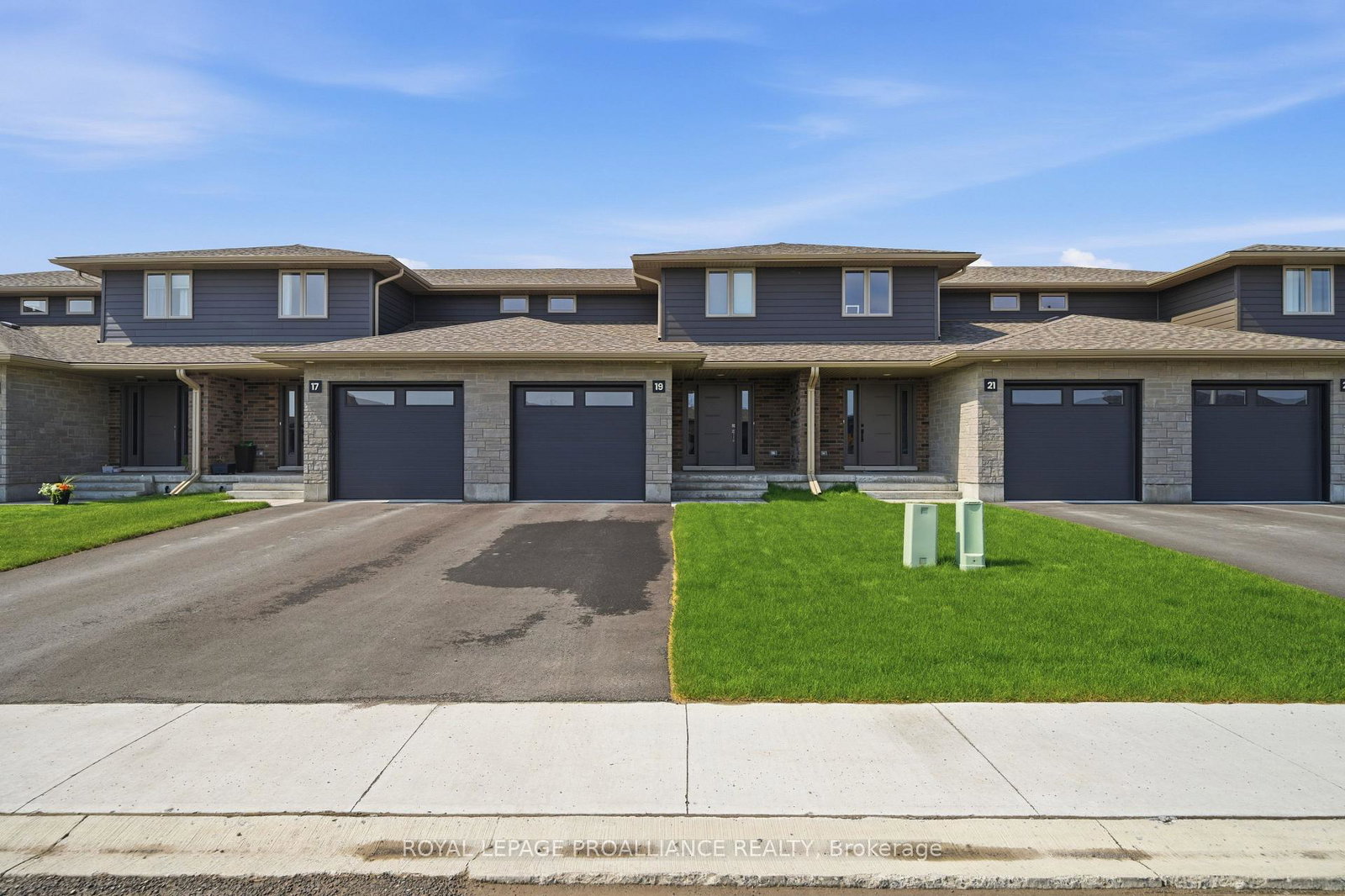19-parkland-circle-quinte-west-ontario-x13133180