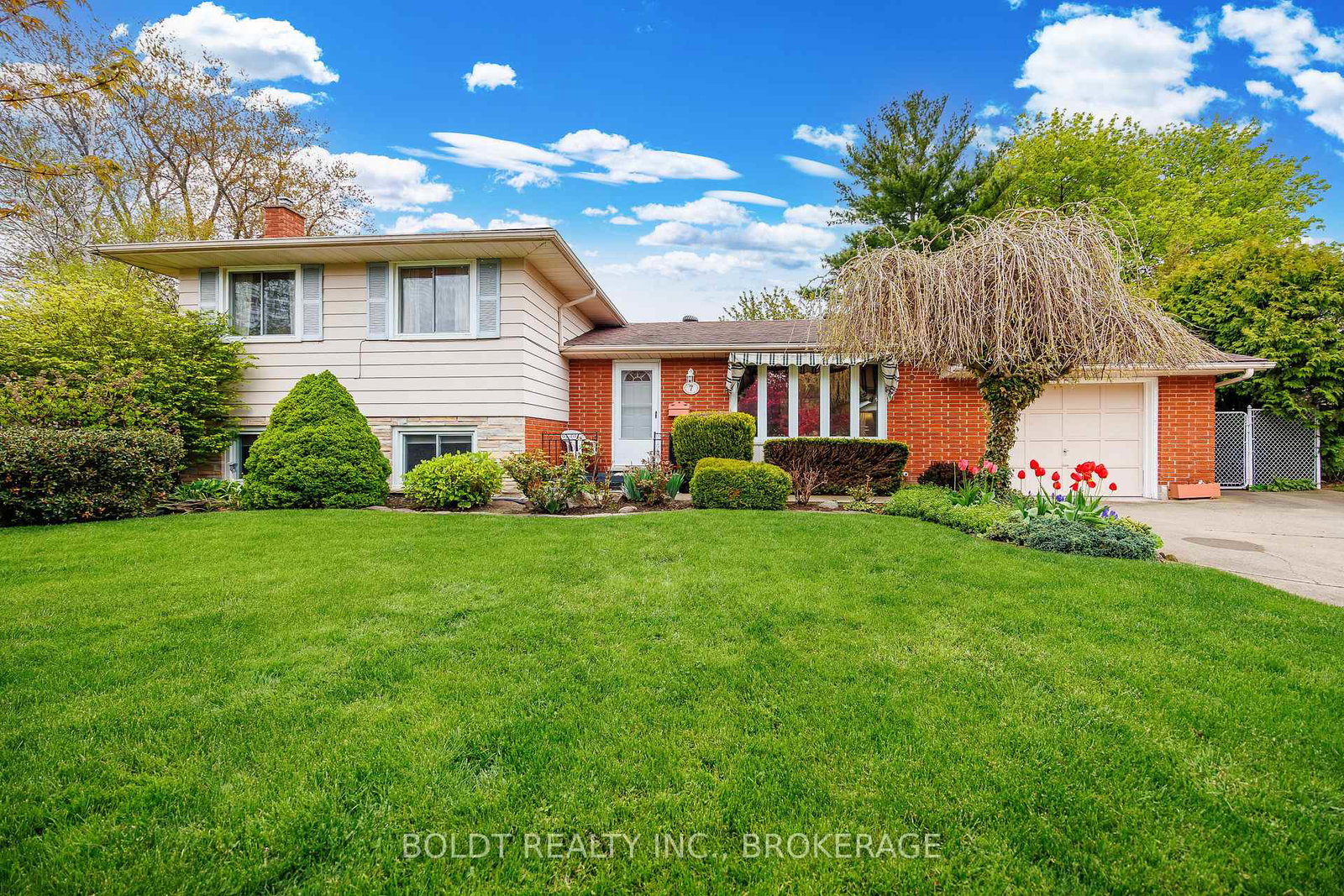 7-halene-court-st-catharines-ontario-x13133274