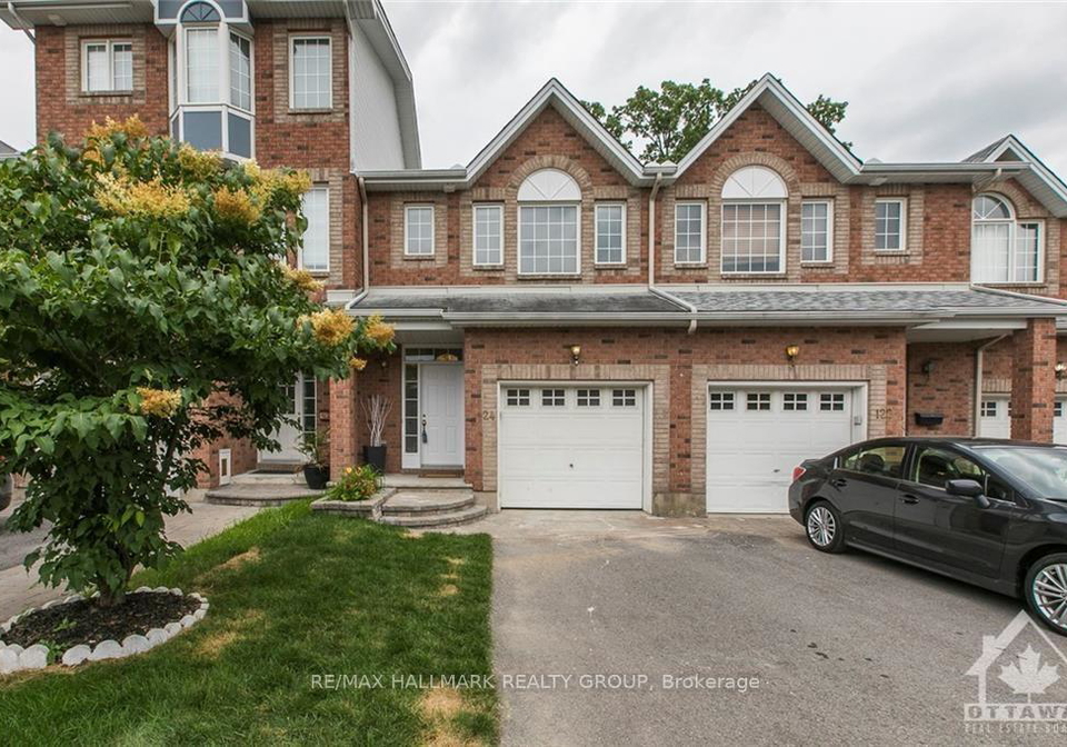 124-tall-oak-private-ottawa-ontario-x13133546