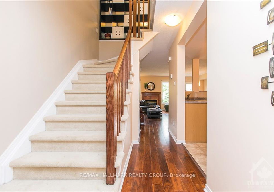 124-tall-oak-private-ottawa-ontario-x13133546