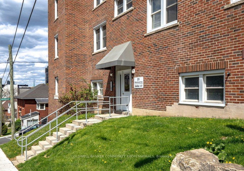 21-mountwood-avenue-hamilton-ontario-x13133582