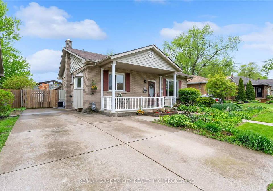 44-alexandra-boulevard-st-catharines-ontario-x13133612
