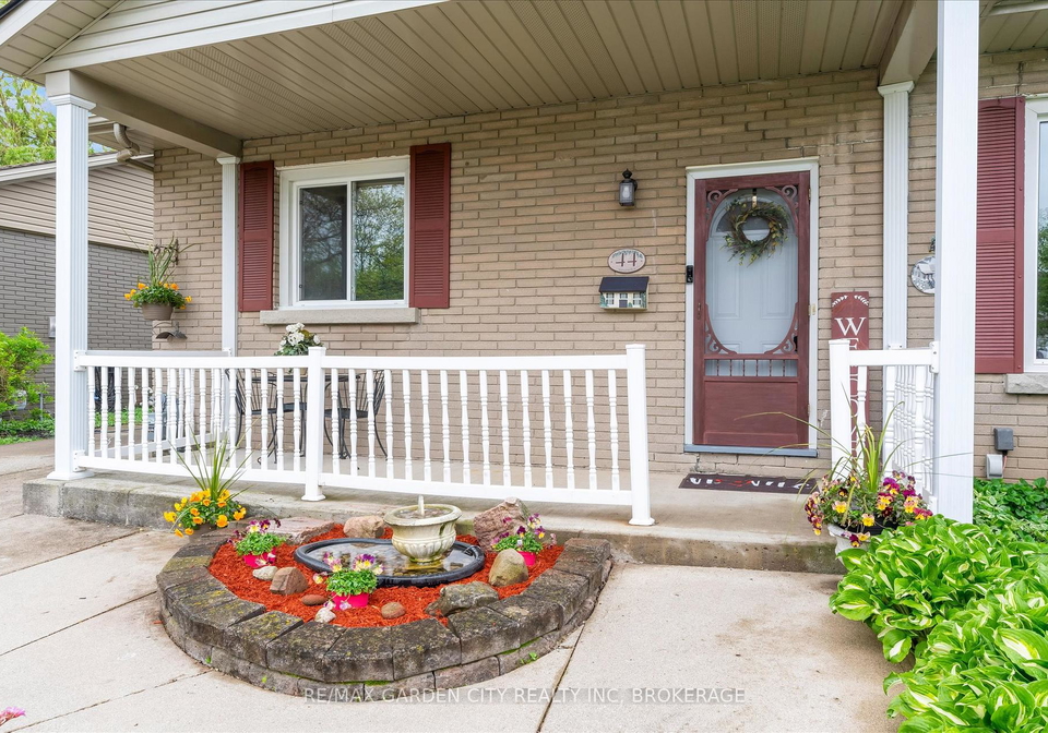 44-alexandra-boulevard-st-catharines-ontario-x13133612