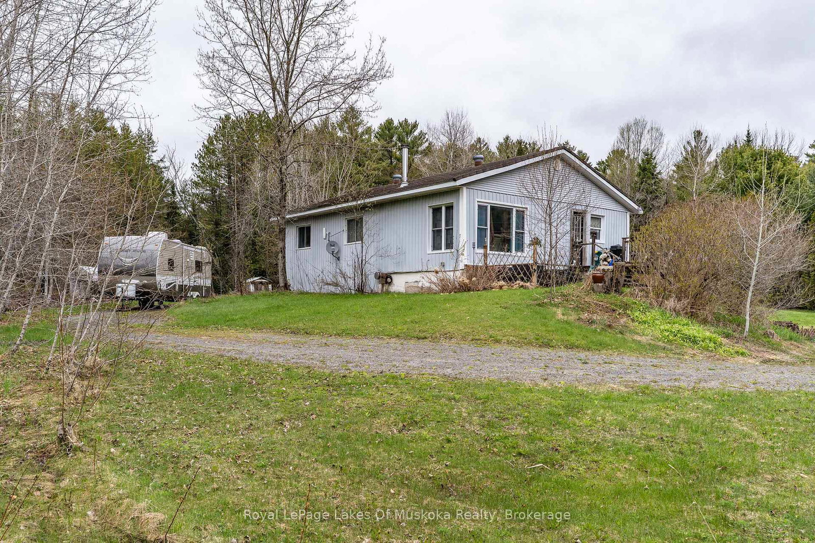 1536-highway-141-highway-huntsville-ontario-x13133702