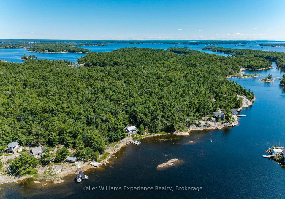 8326-is-2210-georgian-bay-georgian-bay-ontario-x13133706