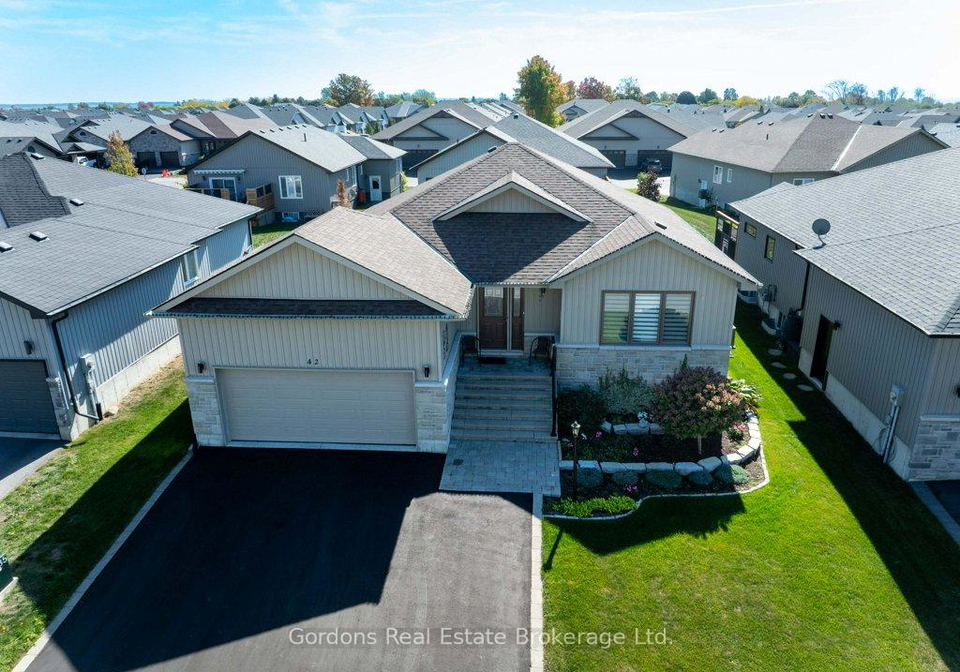 42-conger-drive-prince-edward-county-ontario-x13133750