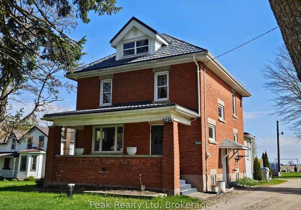 236-huron-road-perth-south-ontario-x13134096