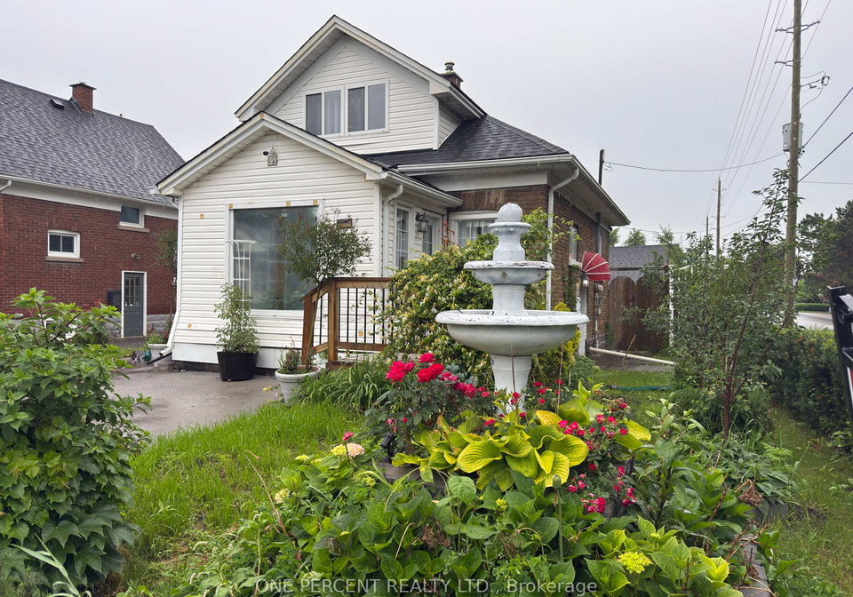 5977-saint-marys-avenue-niagara-falls-ontario-x13134612