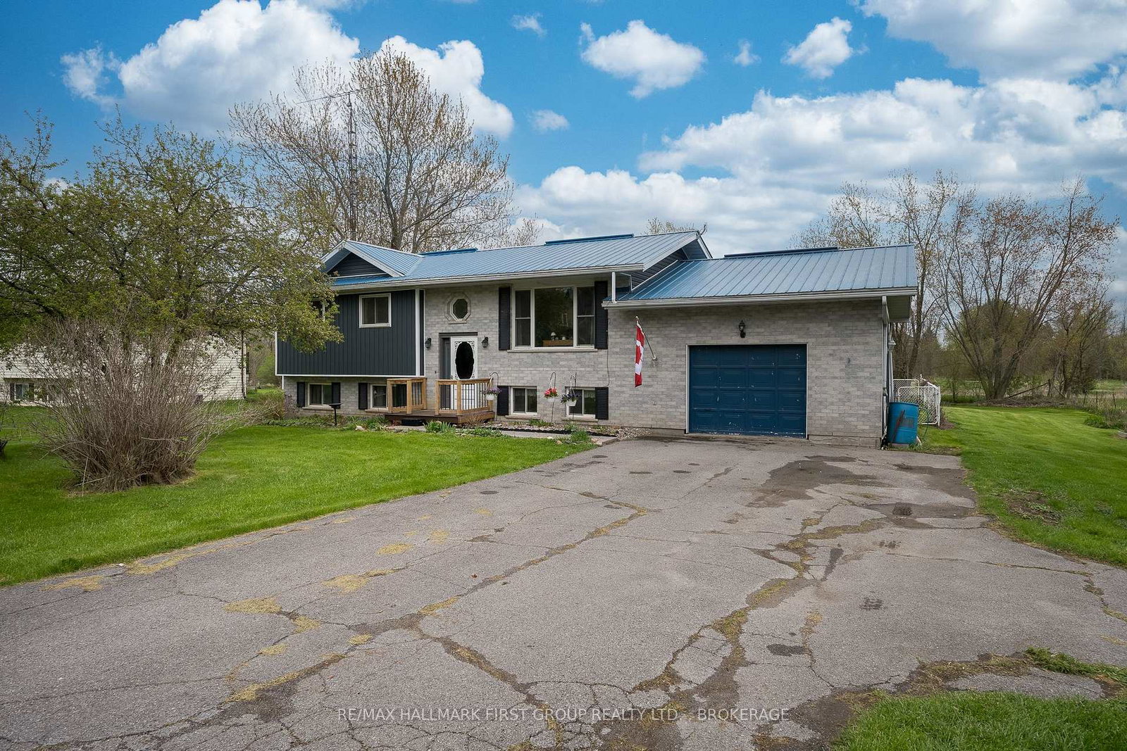 2220-county-11-road-greater-napanee-ontario-x13134640