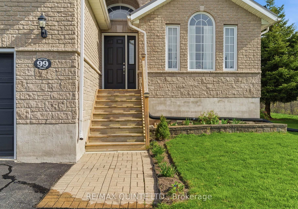99-mckenzie-street-centre-hastings-ontario-x13134666