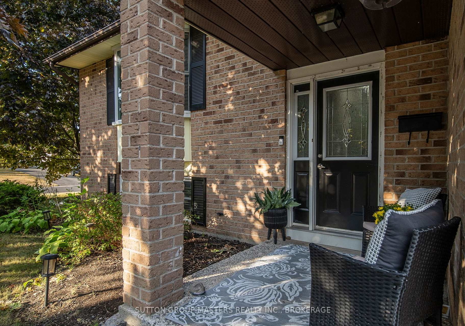 66-nicholson-crescent-loyalist-ontario-x13134850