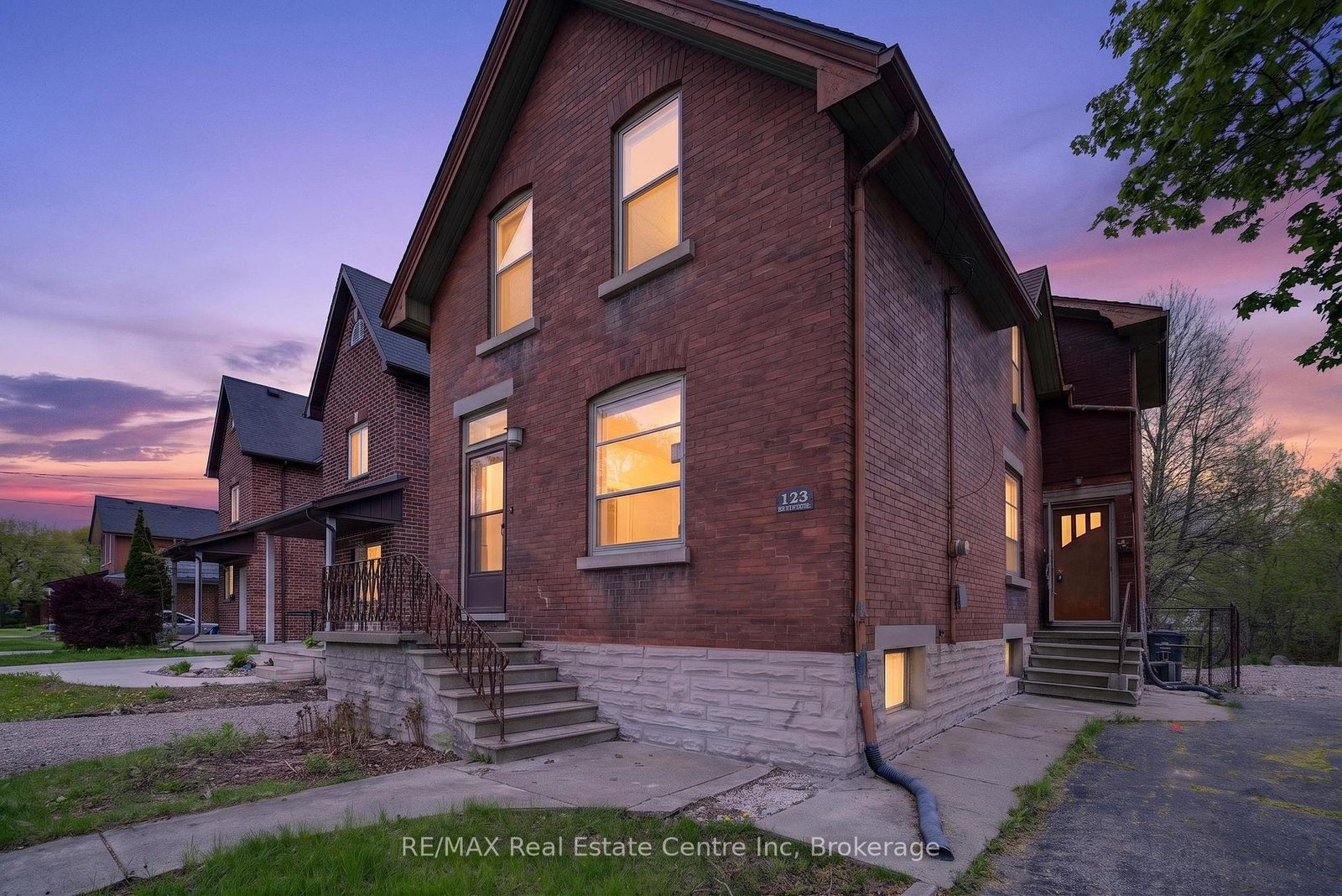 123-elizabeth-street-guelph-ontario-x13135034