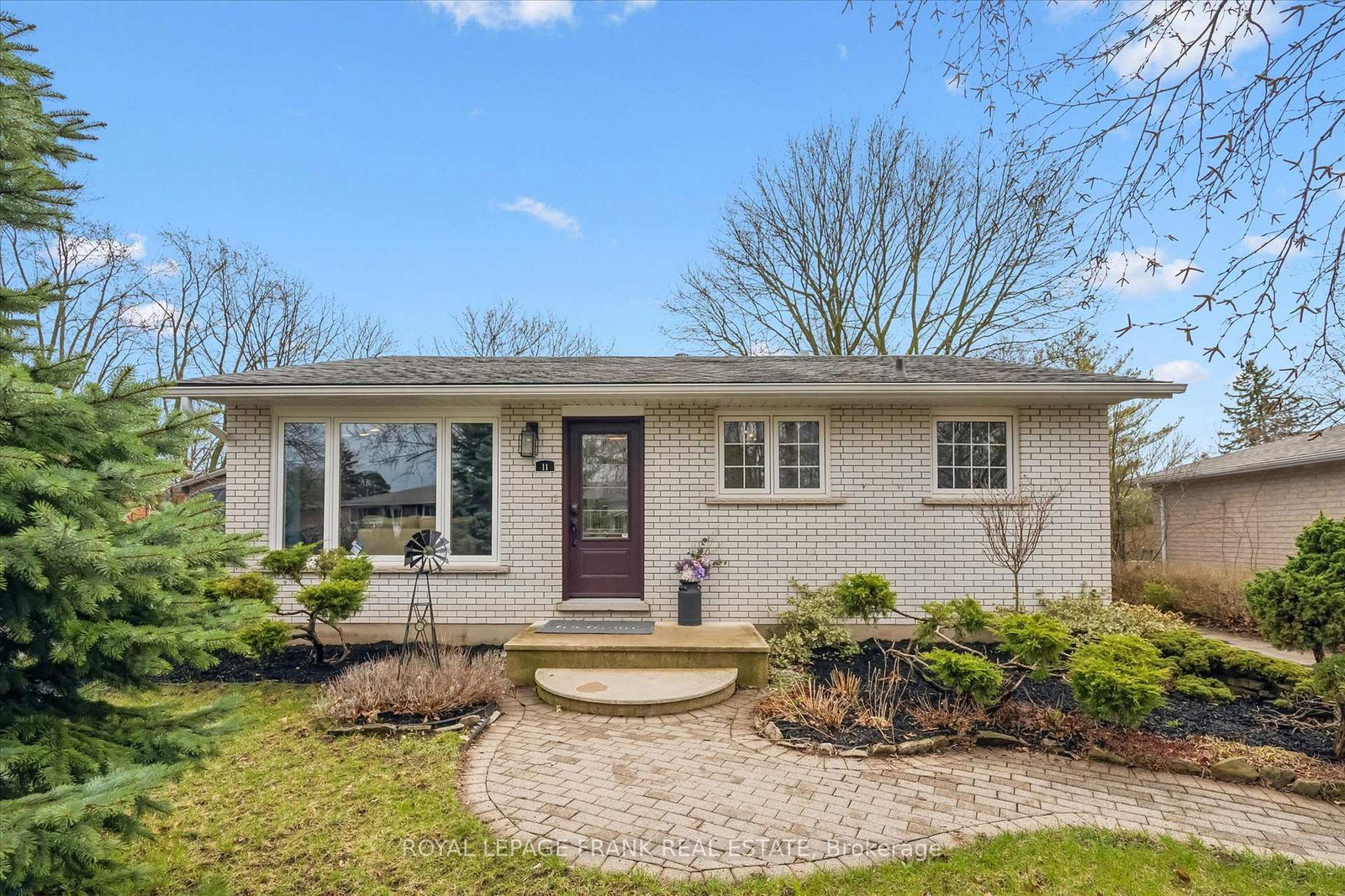 11-argyle-drive-guelph-ontario-x13135132