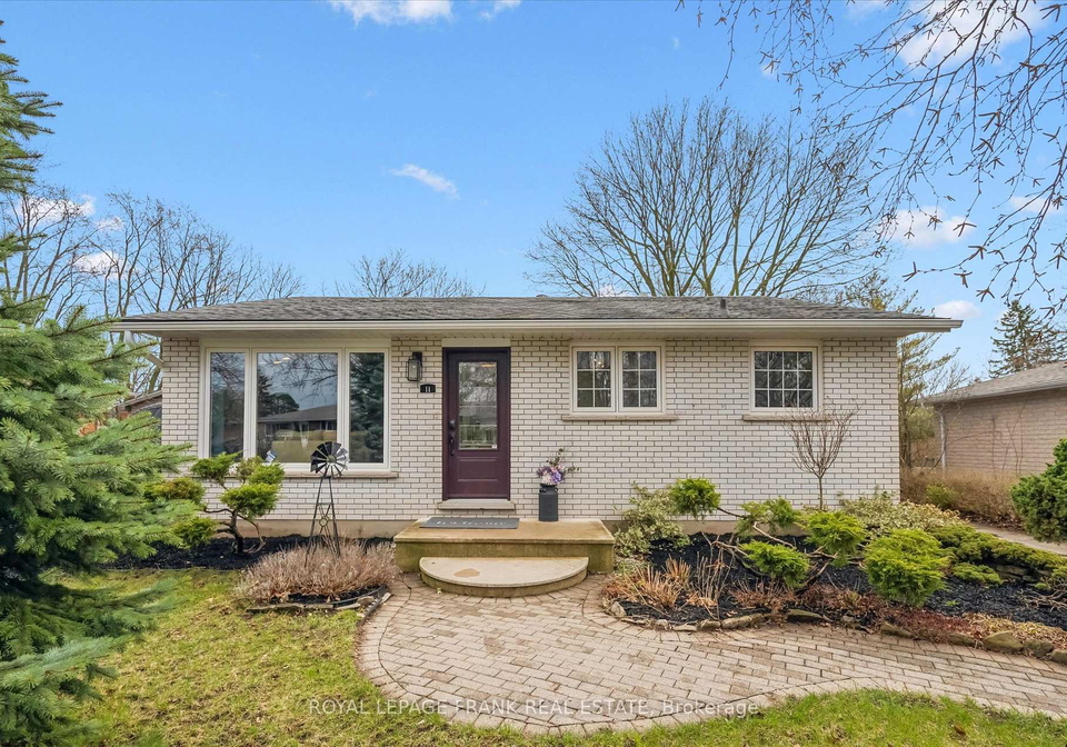 11-argyle-drive-guelph-ontario-x13135132