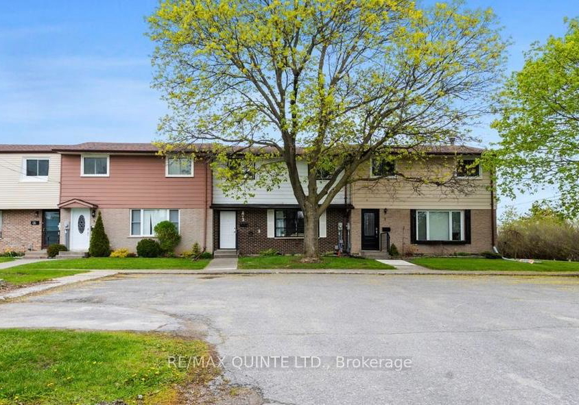 3-splinter-drive-greater-napanee-ontario-x13135136