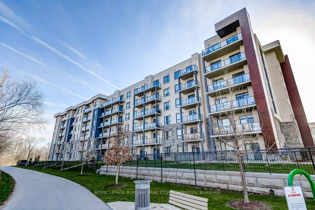 125-shoreview-place-hamilton-ontario-x13135146