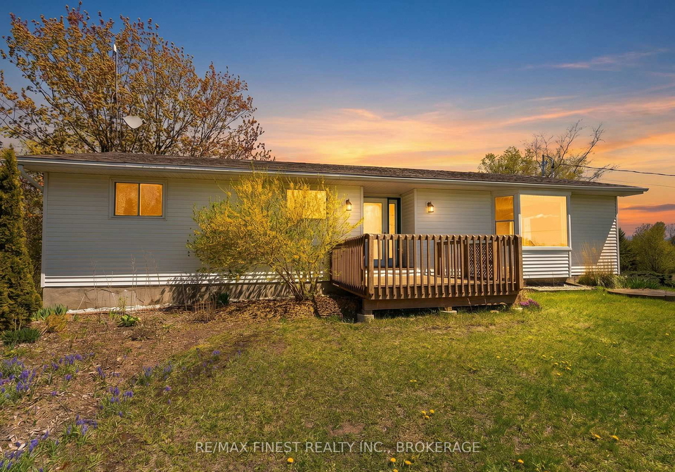 2189-county-road-32-front-of-leeds-seeleys-bay-ontario-x13135328