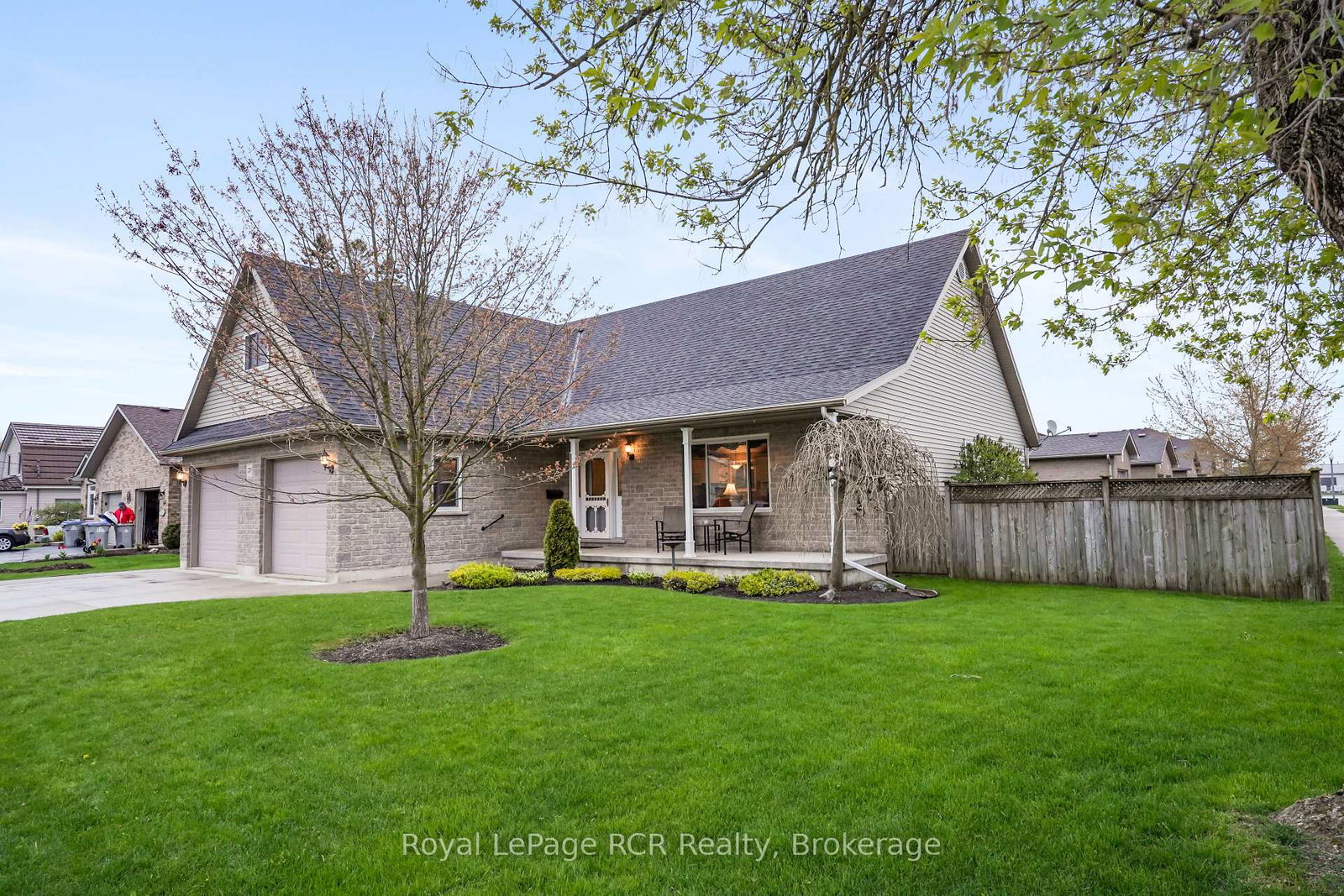 570-reserve-avenue-s-north-perth-ontario-x13135332