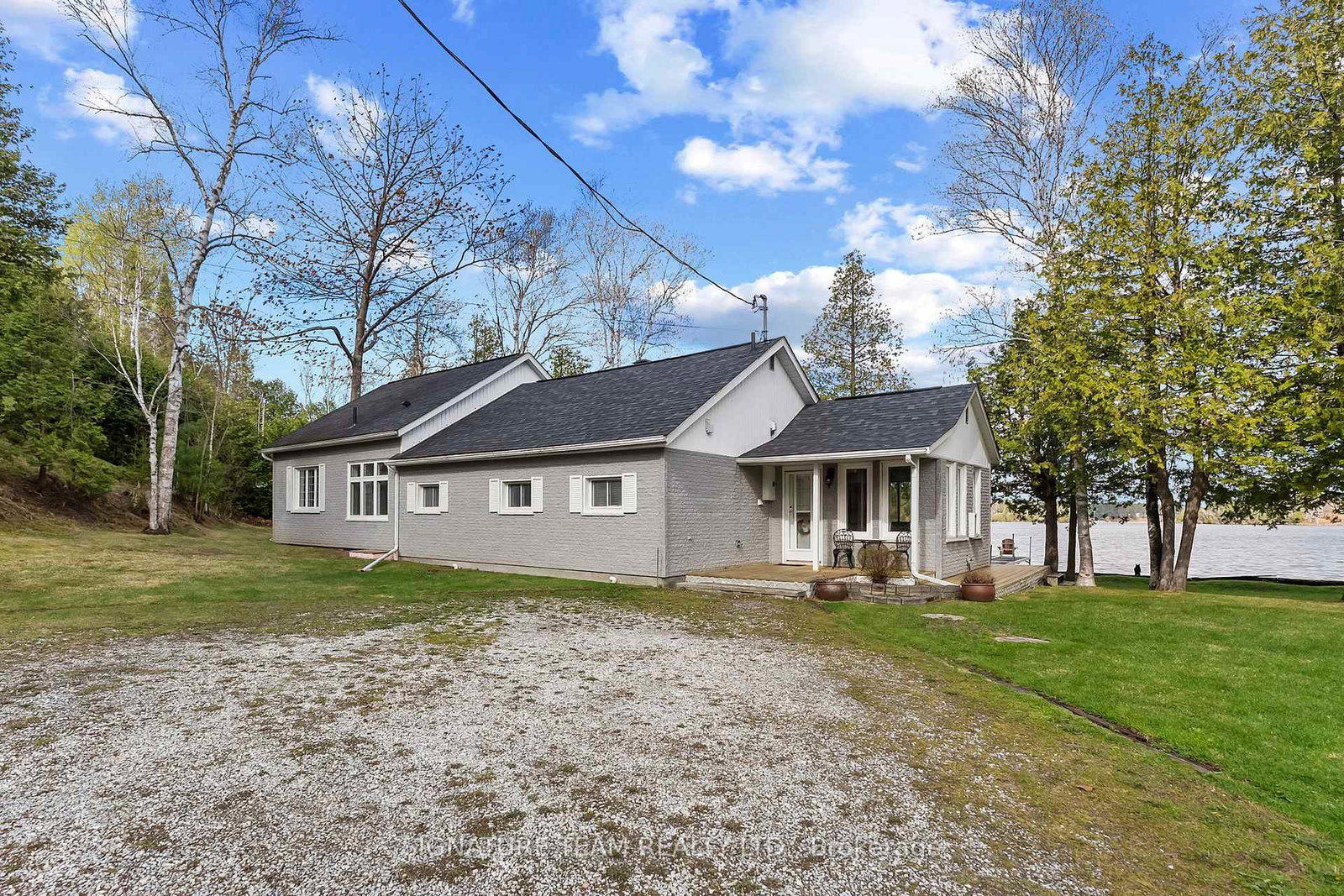 32b-lefty-lane-whitewater-region-ontario-x13135376