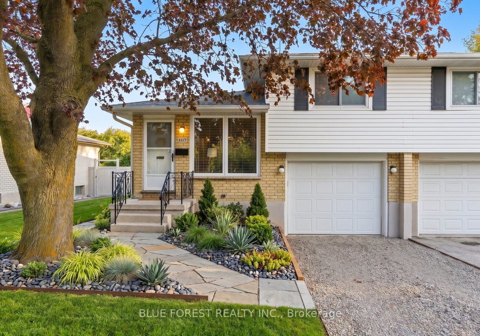 1117-byron-baseline-road-london-south-ontario-x13135604