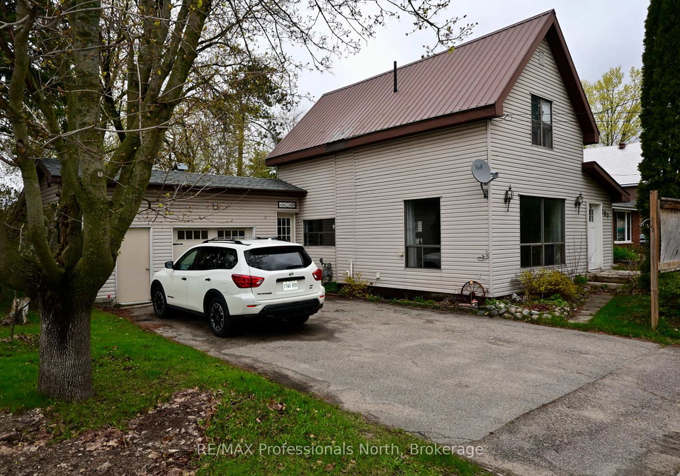 209-dill-st-street-bracebridge-ontario-x13135754