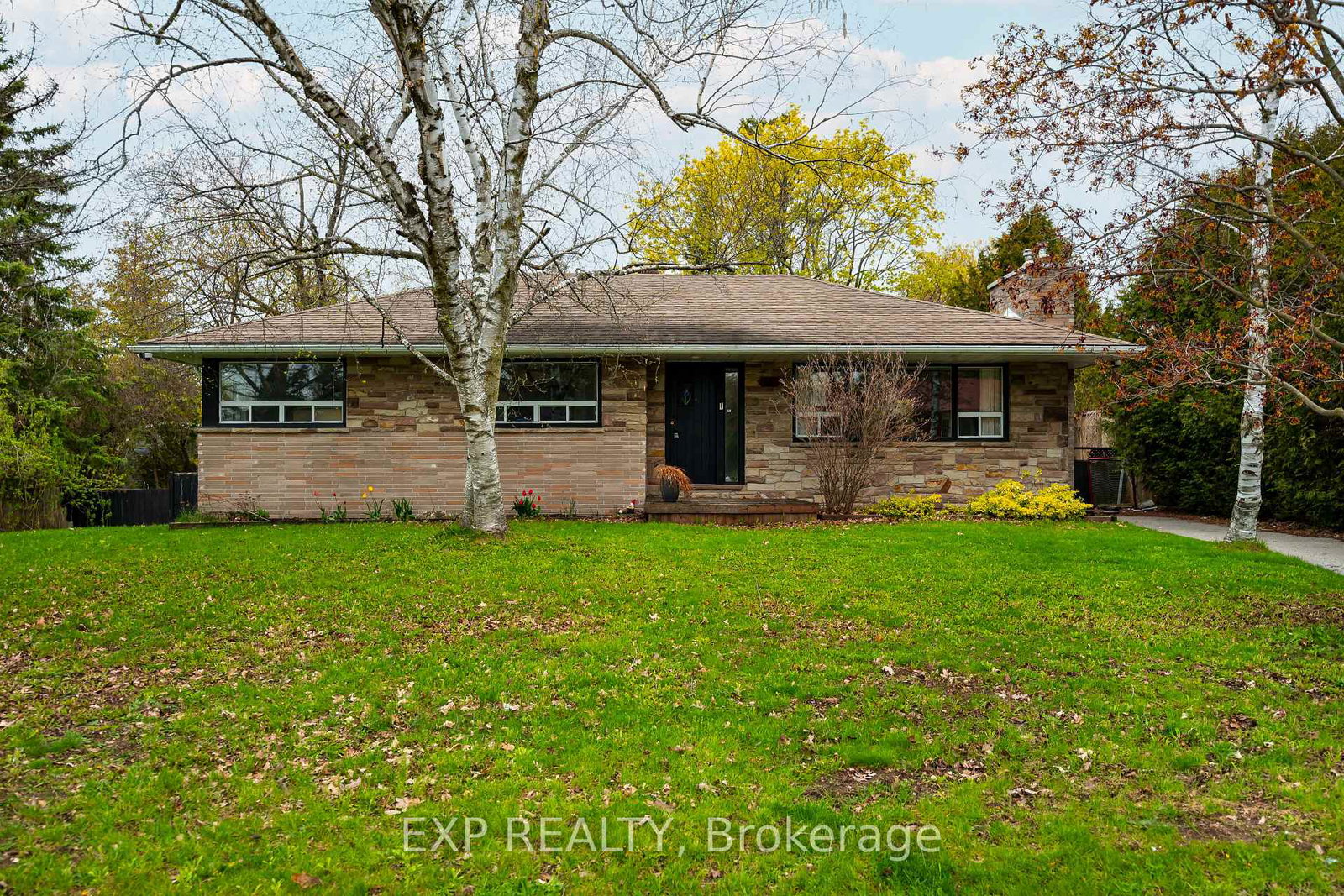 16-carberry-street-erin-ontario-x13135832